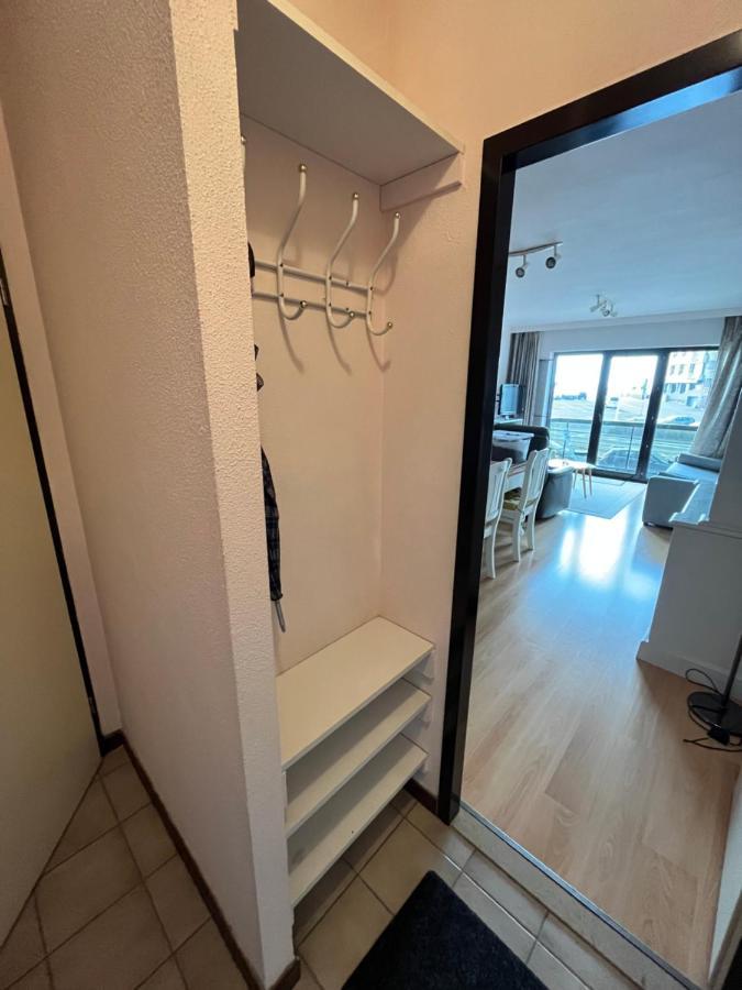 Frontaal Zeezicht In Appartement De Strandjutter 奥斯滕德 外观 照片